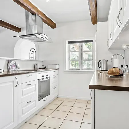 Awesome In Tommerup With House A Panoramic View 公寓