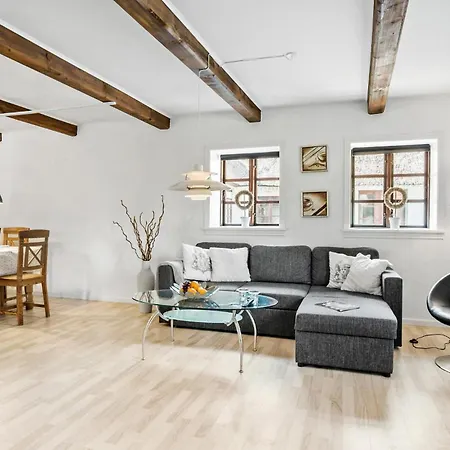 Beautiful Apartment In Tommerup アパート