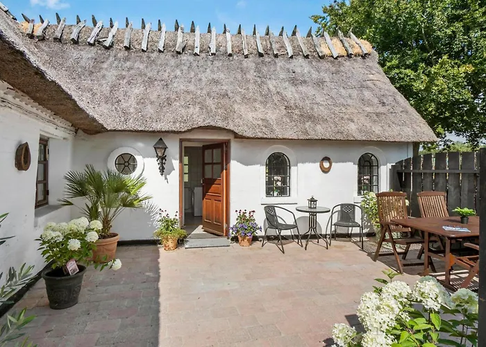 Beautiful Apartment In Tommerup شقة