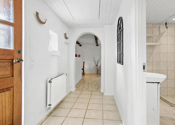 Beautiful Apartment In Tommerup
